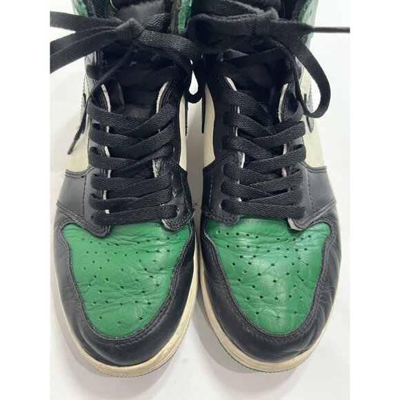 Nike Air Jordan 1 Retro High OG Sneakers in Pine Green